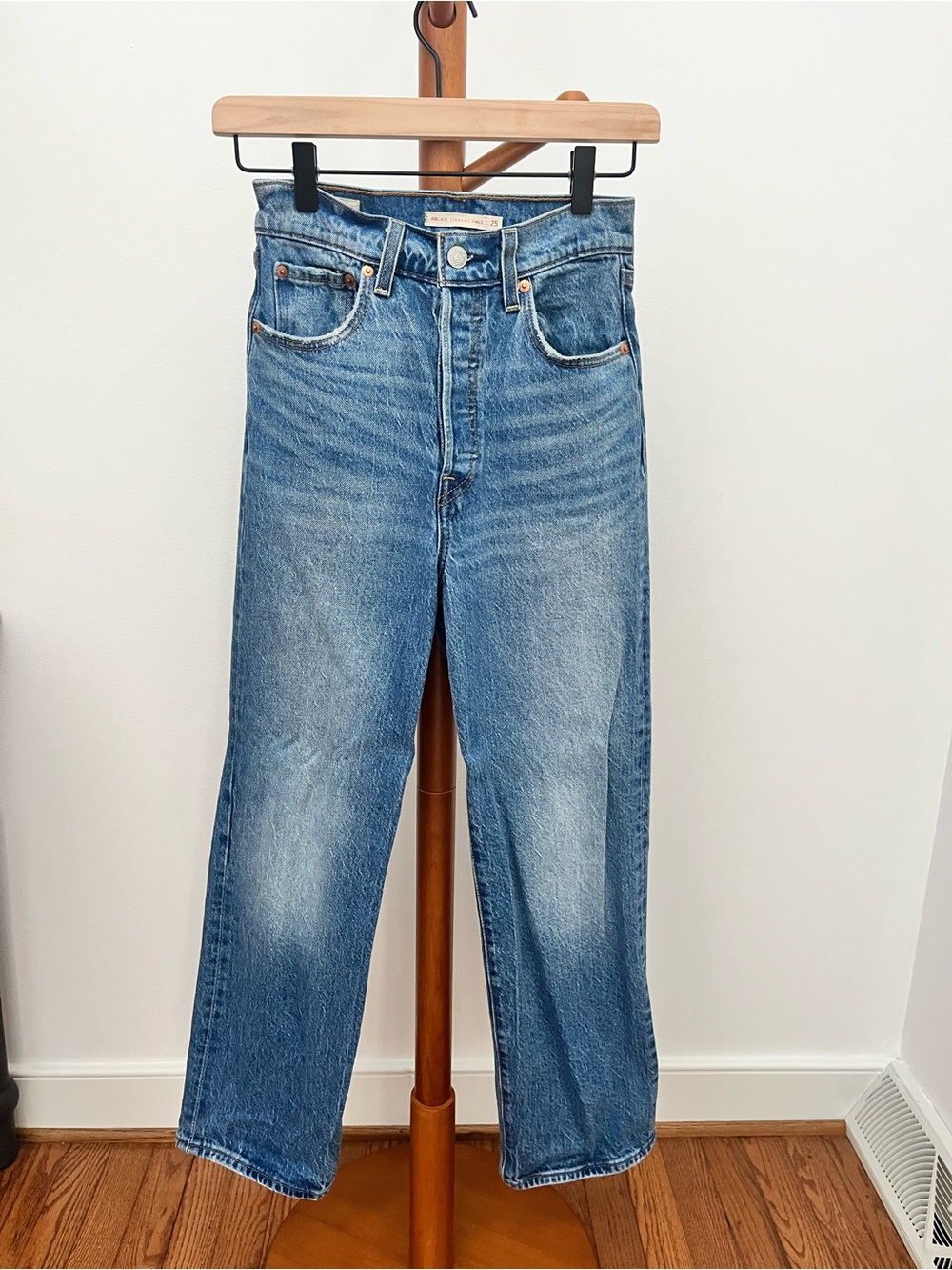 Levi's Women's Ribcage Straight Ankle Jeans - Medium Blue Wash
